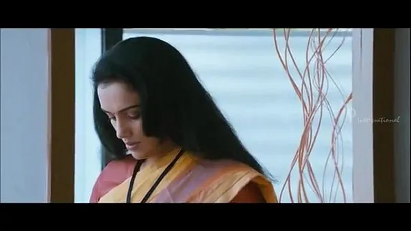 Celkem XXX filmů: 100 Degree Celsius Malayalam Movie - Shwetha Menon gets a blackmail call