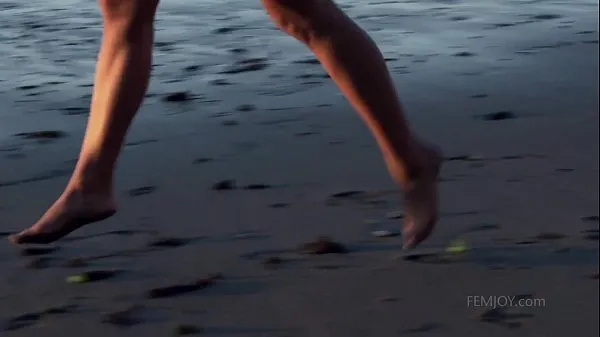 Celkem XXX filmů: Naked on the beach