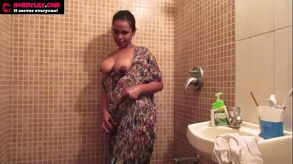 XXX Indian Amateur Babes Lily Masturbation Sex In Shower 총 동영상