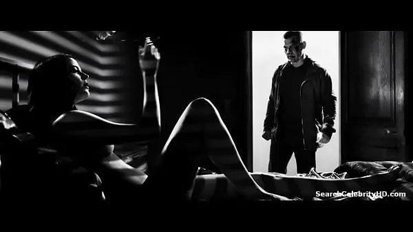 Celkem XXX filmů: Eva Green in Sin City A Dame to k. For 2014
