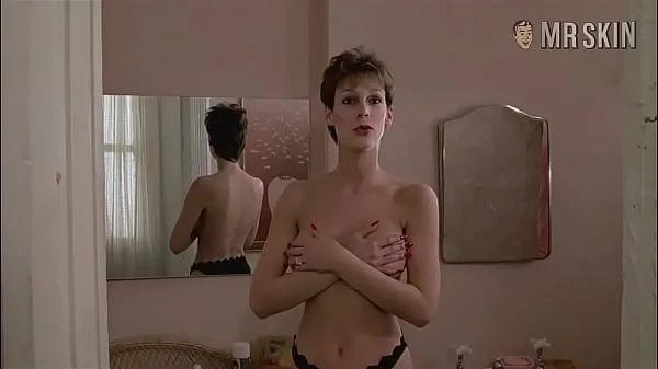 XXX jamie lee curtis nude sexy scene in trading places कुल मूवीज