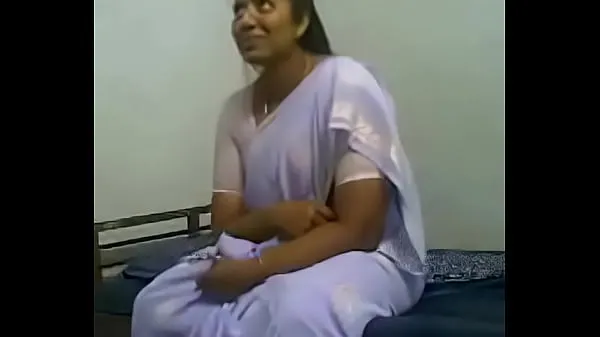 XXX South indian Doctor aunty susila fucked hard -more clips wszystkich filmów