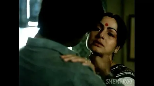 XXX Rakhee Love Making Scene - Paroma - Classic Hindi Movie (360p skupno število filmov