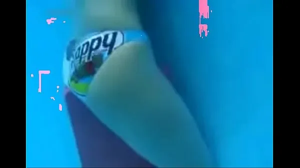 XXX کل فلموں swimming pool orgasm