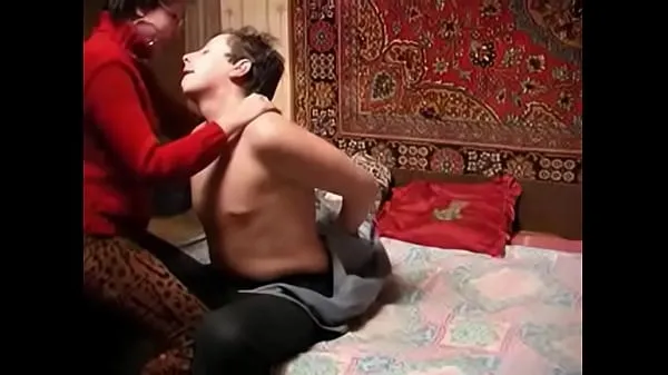 Celkem XXX filmů: Russian mature and boy having some fun alone