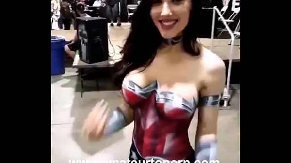 XXX yhteensä Naked Wonder Woman body painting,amateur teen elokuvaa