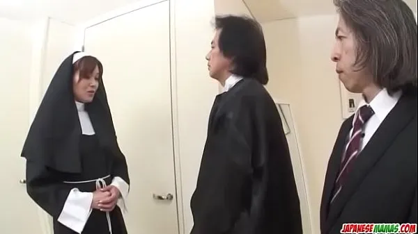 Celkem XXX filmů: First hardcore experience for Japan nun, Hitomi Kanou