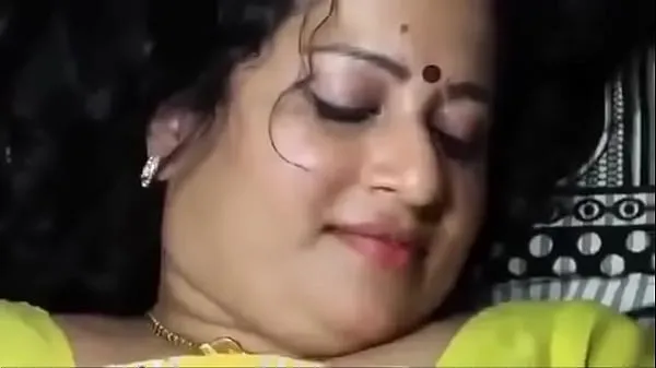 XXX homely aunty and neighbour uncle in chennai having sex 电影总数
