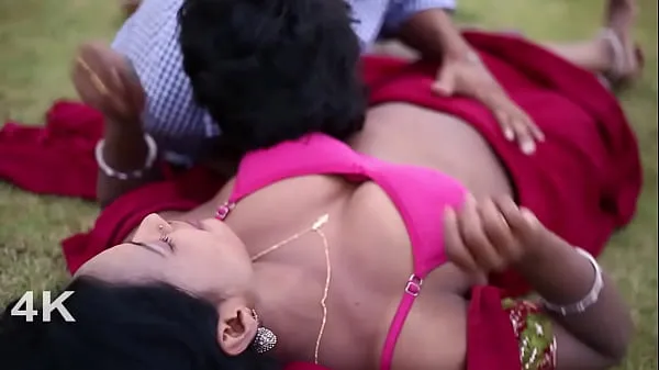Celkem XXX filmů: Indian Housewife i. Romance With Neighbor Boy