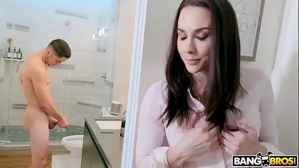 XXX BANGBROS - Stepmom Chanel Preston Catches Jerking Off In Bathroom wszystkich filmów