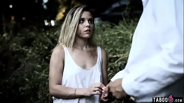 XXX Homeless teen taken in and fucked by a charitable man samlede film
