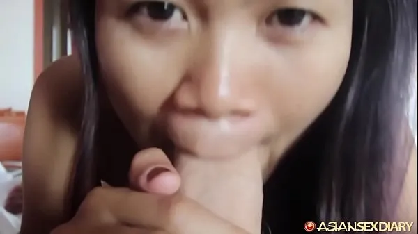 XXX MILF asiática cachonda solitaria permite a un turista explorar el cuerpo y usar su boca experta total de películas