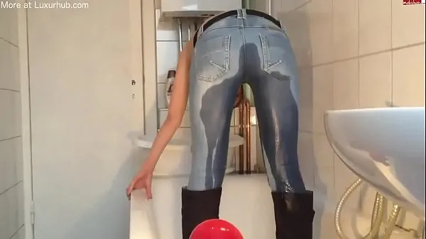 XXX Cute girl piss in her jeans 电影总数