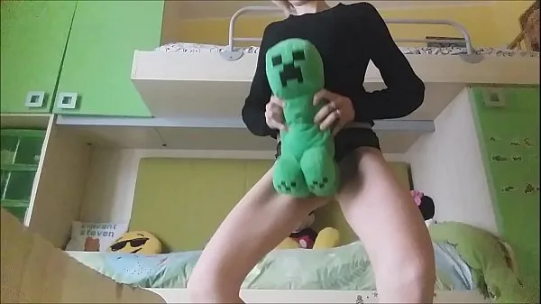 XXX there is no doubt: my step cousin still enjoys playing with her plush toys but she shouldn't be playing this way totalt antall filmer