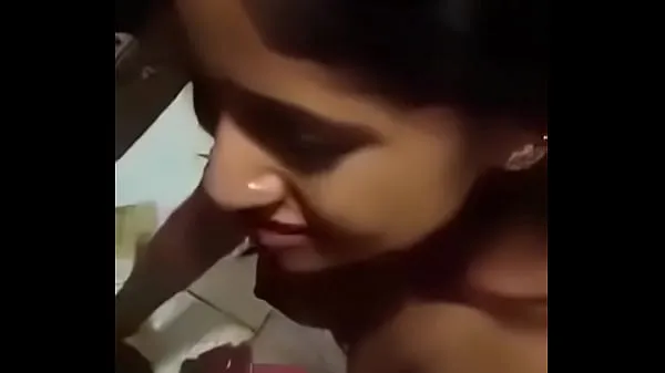 XXX کل فلموں Desi indian Couple, Girl sucking dick like lollipop
