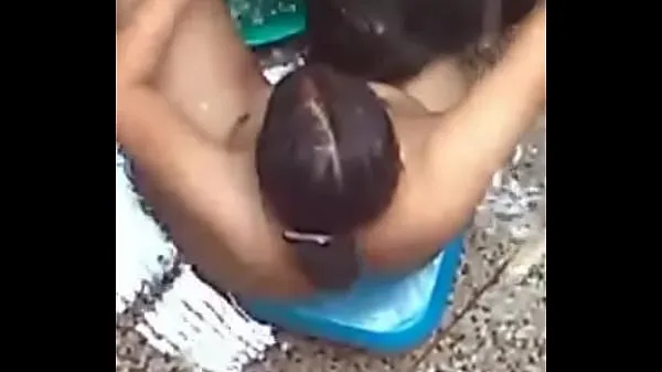 XXX Indian Bathing outdoor nude 총 동영상