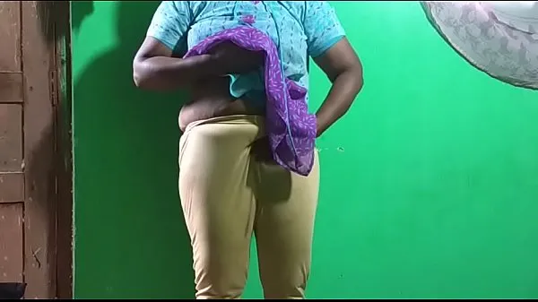 XXX horny desi indian tamil telugu kannada malayalam hindi vanitha showing big boobs and shaved pussy leggings press hard boobs press nip rubbing pussy masturbation big green chilli totalt antall filmer