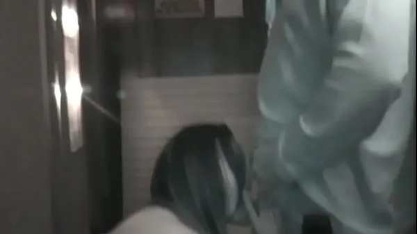 XXX Cheating slut wife serving a few strangers at the bookstore 电影总数