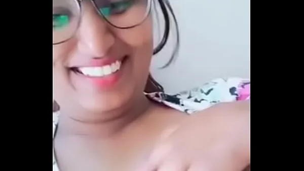 XXX Swathi naidu getting her boobs pressed 电影总数
