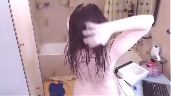 XXX yhteensä Spy on your beautiful while she dries her long hair elokuvaa