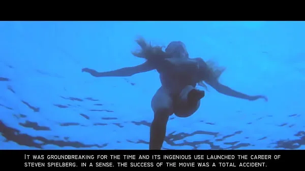 XXX Jaws: Sexy Nude Blonde Skinny Dipping Girl (Shark POV ภาพยนตร์ทั้งหมด