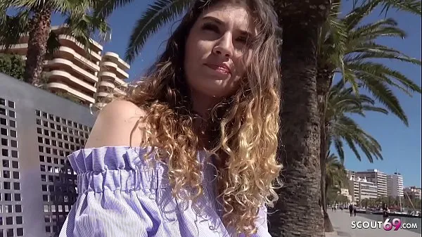 XXX GERMAN SCOUT - Magaluf Holiday Teen Candice with braces at Public Agent Casting totalt antall filmer