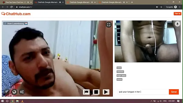 XXX Man eats pussy on webcam totaal aantal films