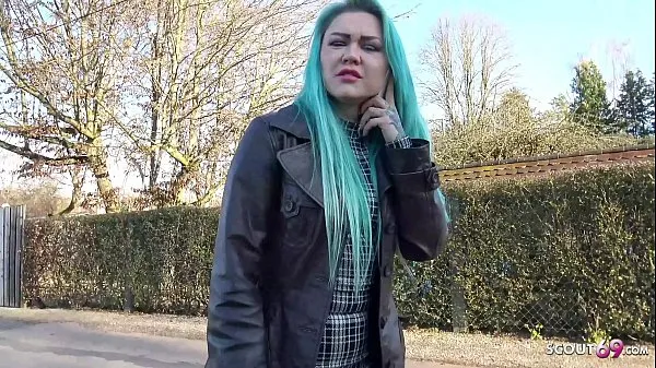 XXX yhteensä GERMAN SCOUT - GREEN HAIR GIRL TALK TO FUCK FOR CASH AT REAL PICK UP CASTING elokuvaa