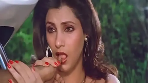 XXX yhteensä Sexy Indian Actress Dimple Kapadia Sucking Thumb lustfully Like Cock elokuvaa
