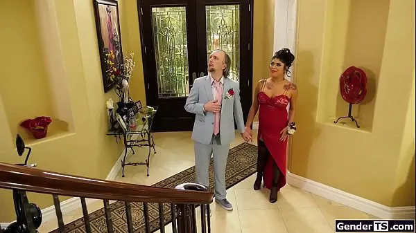 XXX کل فلموں Trans Beth Bell anal reamed by prom date