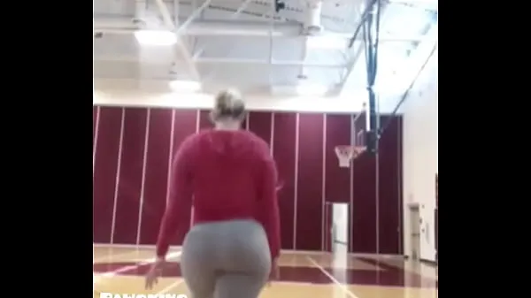 XXX Would you play her one on one? Big booty bball player toplam Film