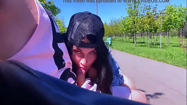XXX Blowjob challenge in public to a stranger, the guy thought it was prank jumlah Filem