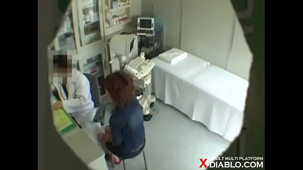 XXX Video filtrado de una cámara oculta instalada en cierto departamento de obstetricia y ginecología de Kansai Manami, una estudiante de escuela vocacional de 21 años total de películas