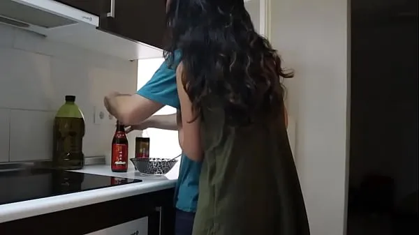 XXX Chinese beauty fell in love with a big cock while studying abroad, and was fucked wildly in the kitchen by a foreign friend while her boyfriend was not there कुल मूवीज
