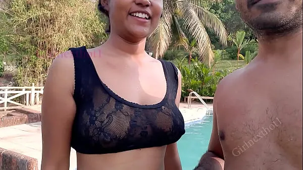 XXX yhteensä Indian Wife Fucked by Ex Boyfriend at Luxurious Resort - Outdoor Sex Fun at Swimming Pool elokuvaa