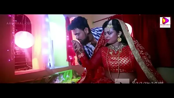 XXX Moglie sexy del cortometraggio indiano appena sposata scopata in sari rosso film totali