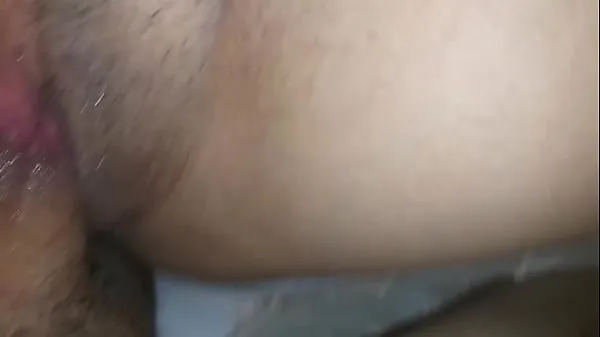 XXX Fucking my young girlfriend without a condom, I end up in her little wet pussy (Creampie). I make her squirt while we fuck and record ourselves for XVIDEOS RED totalt antal filmer