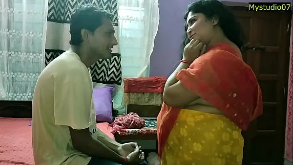 XXX Indian Hot Bhabhi XXX seks dengan Inocent Boy! Dengan Audio Jelas jumlah Filem