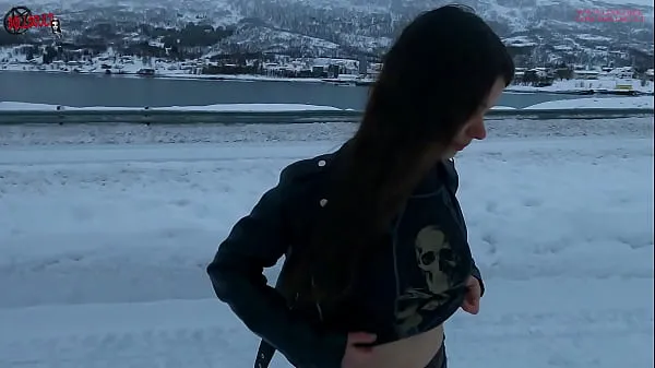 XXX Welcome to Norway! Sex exhibitionism and flashing in public - DOLLSCULT samlede film