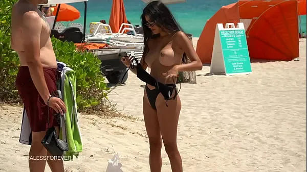 XXX کل فلموں Huge boob hotwife at the beach