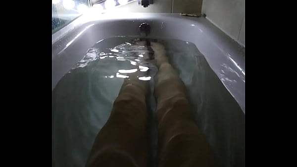 XXX In the bath 1 toplam Film