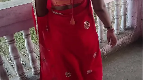 XXX Seeing step sister's red saree, step brother could not control his penis and fucked her कुल मूवीज
