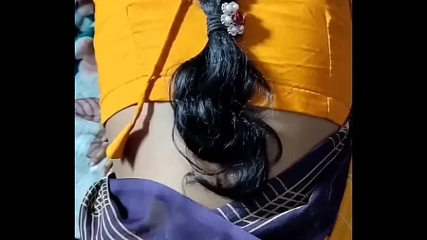 Celkem XXX filmů: Indian desi Village bhabhi outdoor pissing porn