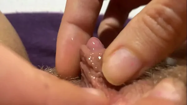 Celkem XXX filmů: huge clit jerking orgasm extreme closeup