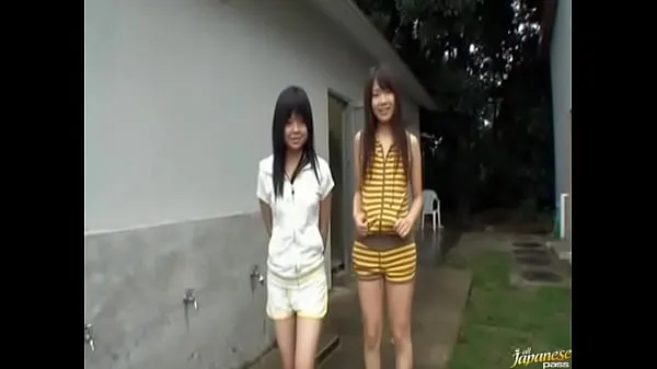 Celkem XXX filmů: 2 japaneses girls pissssss